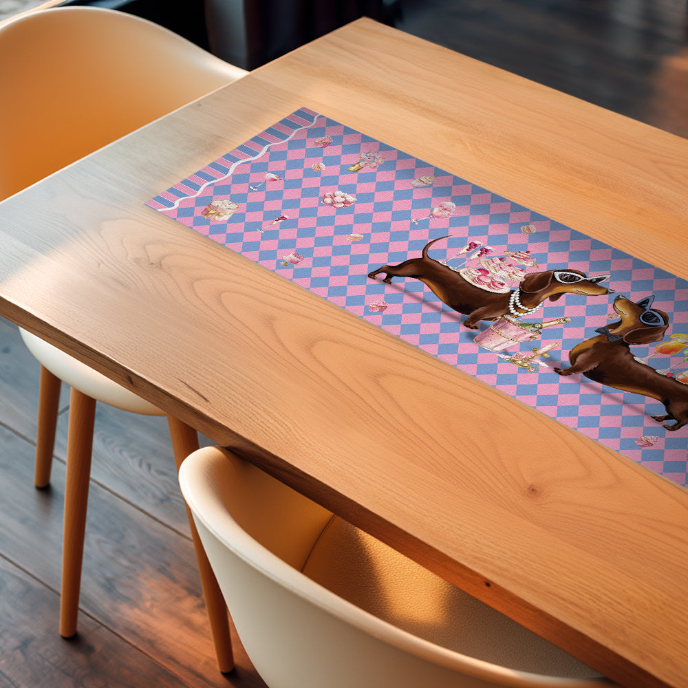 Table Runner [desn:chickadee]