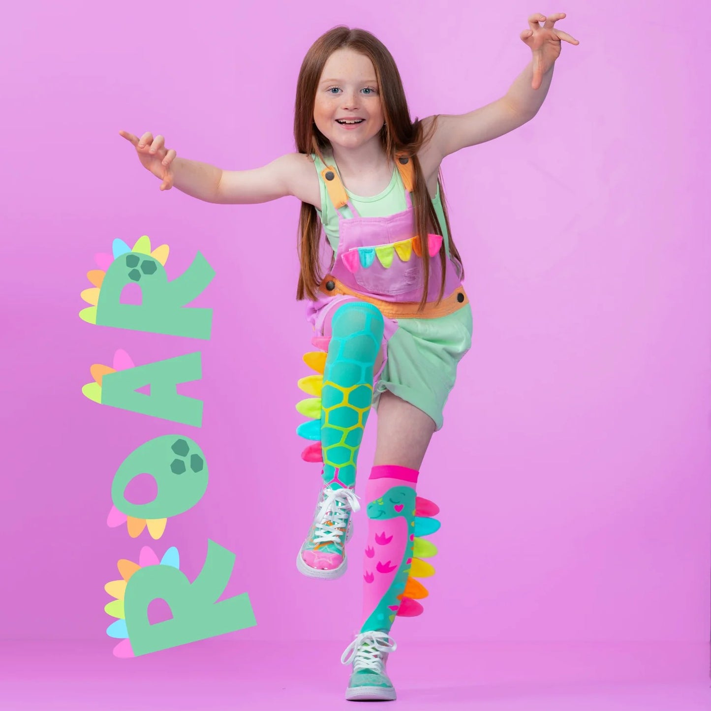 Madmia Socks [desn:pink Roar Dino]