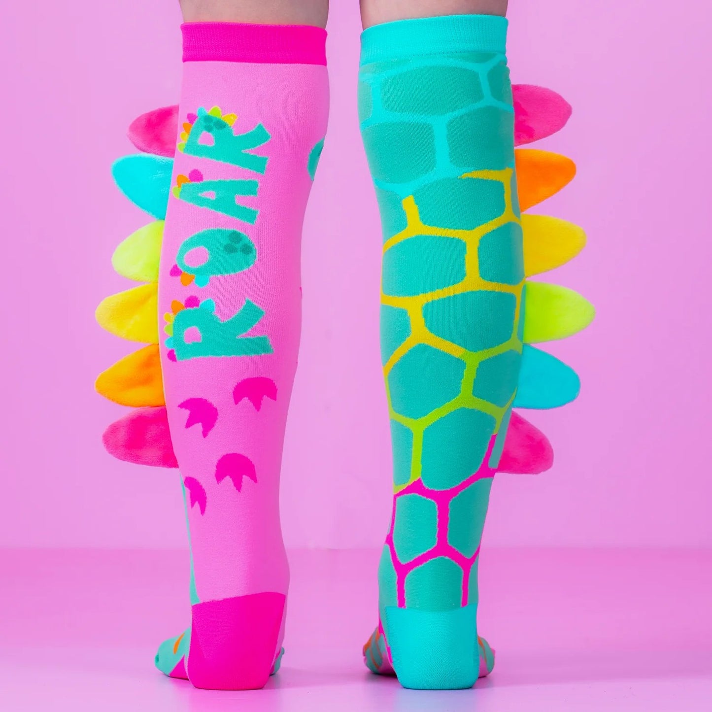 Madmia Socks [desn:pink Roar Dino]